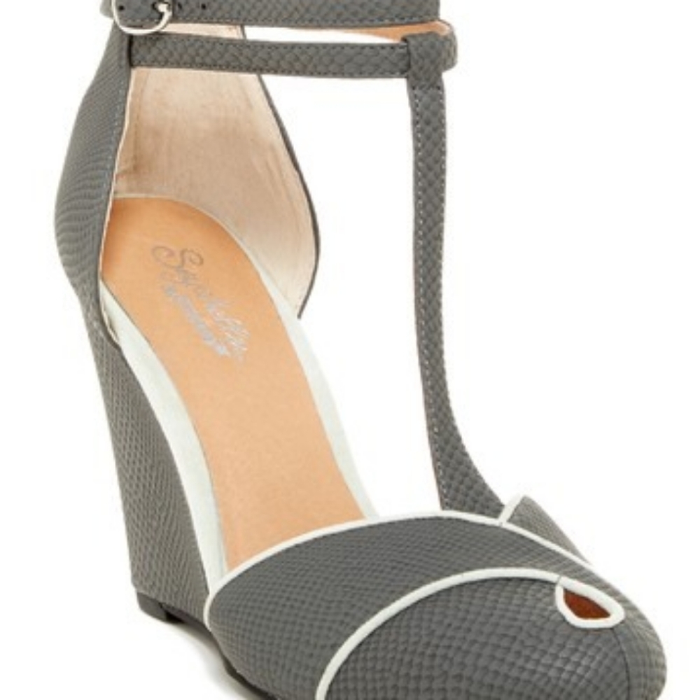 Seychelles "Catch a Glimpse" Wedge, Sz 7.5